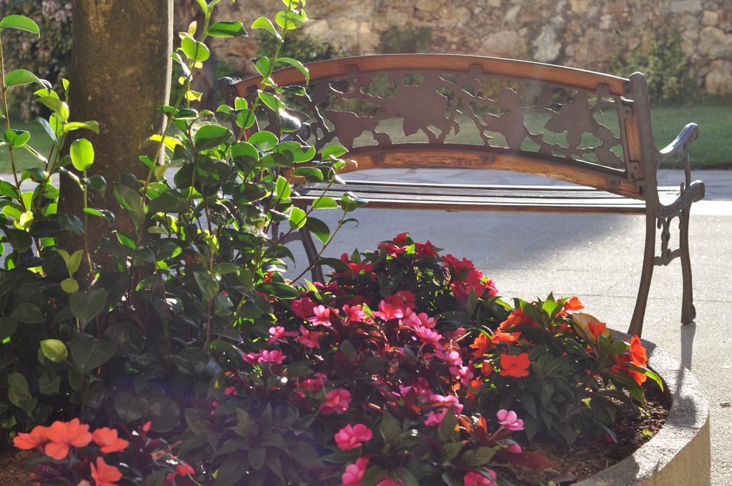 Hotel Pazo De Galegos Vedra Esterno foto